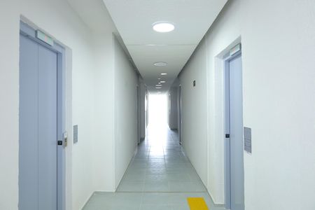 Apartamento para alugar com 40m², 2 quartos e sem vagaÁrea comum - Saguão do andar