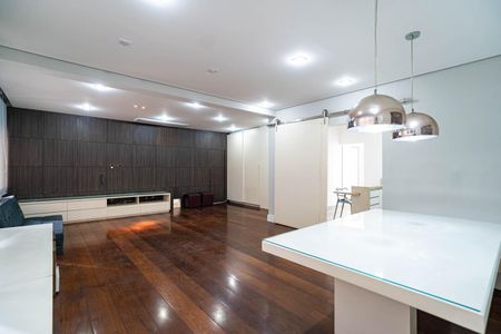 Sala de apartamento para alugar com 3 quartos, 135m² em Jardim Paulista, São Paulo