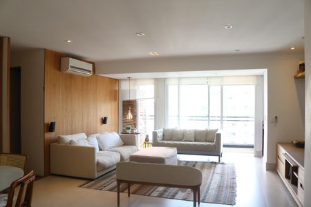 Sala de apartamento para alugar com 3 quartos, 135m² em Perdizes, São Paulo