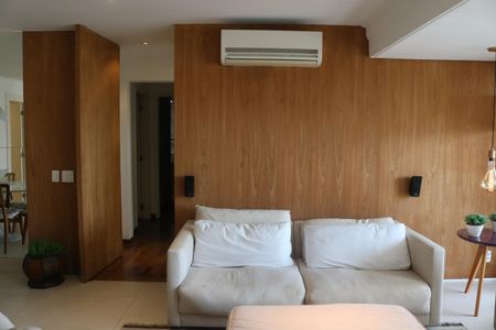 Sala de apartamento para alugar com 3 quartos, 135m² em Perdizes, São Paulo