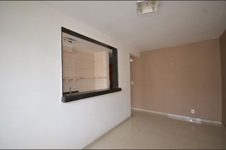 Sala de apartamento para alugar com 2 quartos, 43m² em Honório Gurgel, Rio de Janeiro