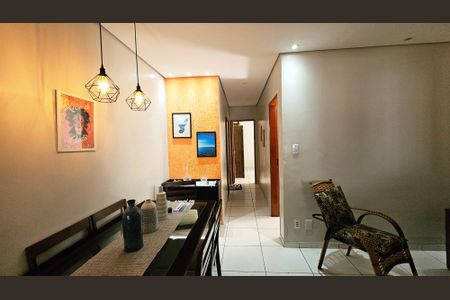 Sala de casa à venda com 4 quartos, 140m² em Jardim Ermida Ii, Jundiaí