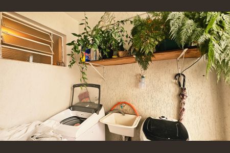 Casa à venda com 140m², 4 quartos e sem vagaÁrea de Serviço