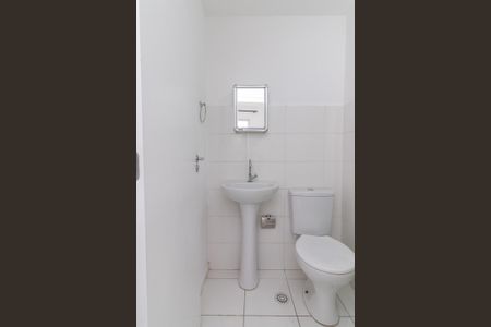 Banheiro social de apartamento para alugar com 2 quartos, 35m² em Vila Ré, São Paulo