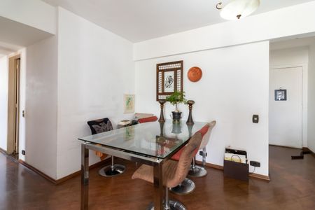 Apartamento à venda com 74m², 3 quartos e 1 vagaSala de Jantar