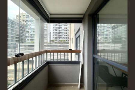 Sacada  de kitnet/studio para alugar com 1 quarto, 28m² em Brooklin, São Paulo