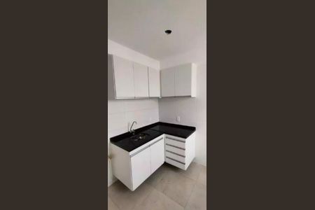 Apartamento à venda com 58m², 2 quartos e 2 vagas Apartamento à venda com 58m², 2 quartos e 2 vagasCozinha