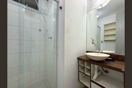 Apartamento à venda com 32m², 1 quarto e sem vagaBanheiro 