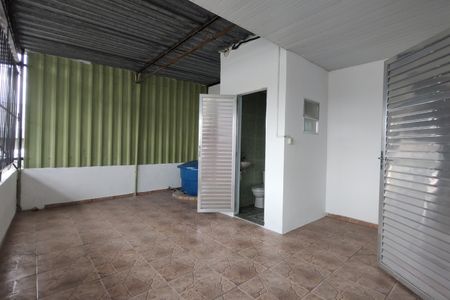 Casa para alugar com 100m², 1 quarto e 1 vaga Casa para alugar com 100m², 1 quarto e 1 vagaTerraço