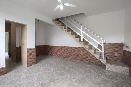 Sala de casa para alugar com 1 quarto, 100m² em Taquara, Rio de Janeiro