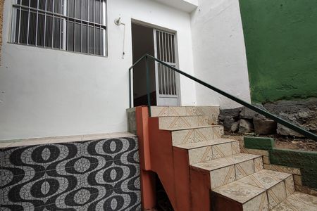 Casa para alugar com 100m², 1 quarto e 1 vaga Casa para alugar com 100m², 1 quarto e 1 vagaFachada