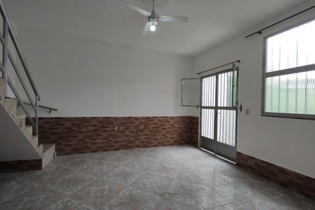 Casa para alugar com 100m², 1 quarto e 1 vaga Casa para alugar com 100m², 1 quarto e 1 vagaSala