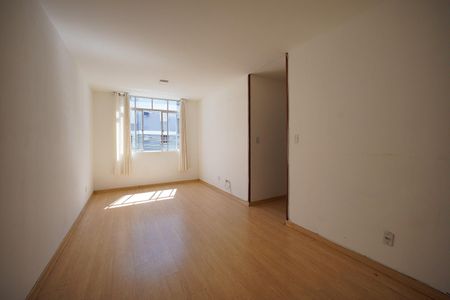 Sala de apartamento para alugar com 2 quartos, 75m² em Campinas, São José
