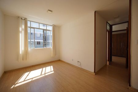 Sala de apartamento para alugar com 2 quartos, 75m² em Campinas, São José
