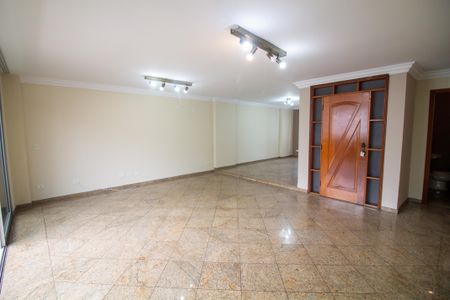 Apartamento para alugar com 216m², 4 quartos e 2 vagasSala