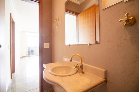 Apartamento para alugar com 216m², 4 quartos e 2 vagasLavabo