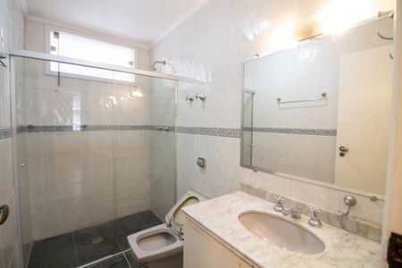 Apartamento para alugar com 216m², 4 quartos e 2 vagasBanheiro