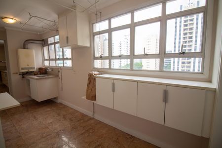 Apartamento para alugar com 216m², 4 quartos e 2 vagasÁrea de Serviço