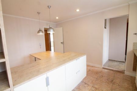 Apartamento para alugar com 216m², 4 quartos e 2 vagasCopa