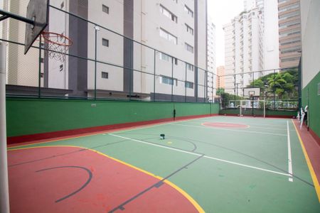 Apartamento para alugar com 216m², 4 quartos e 2 vagasÁrea comum - Quadra