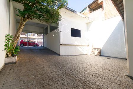 Casa para alugar com 150m², 3 quartos e 7 vagas Casa para alugar com 150m², 3 quartos e 7 vagasQuintal