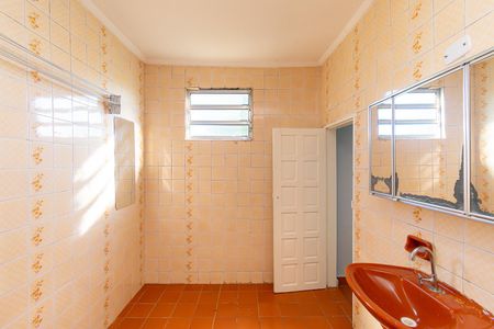 Casa para alugar com 150m², 3 quartos e 7 vagas Casa para alugar com 150m², 3 quartos e 7 vagasBanheiro
