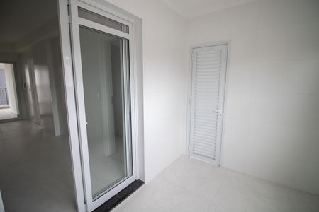 Apartamento à venda com 183m², 4 quartos e 4 vagas Apartamento à venda com 183m², 4 quartos e 4 vagasÁREA DE SERVIÇO