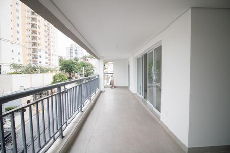 Apartamento à venda com 183m², 4 quartos e 4 vagas Apartamento à venda com 183m², 4 quartos e 4 vagasVARANDA DA SALA