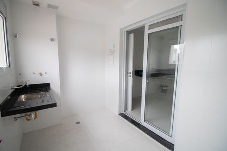 Apartamento à venda com 183m², 4 quartos e 4 vagas Apartamento à venda com 183m², 4 quartos e 4 vagasÁREA DE SERVIÇO