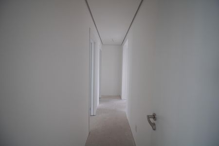 Apartamento à venda com 183m², 4 quartos e 4 vagas Apartamento à venda com 183m², 4 quartos e 4 vagasCORREDOR DOS QUARTOS