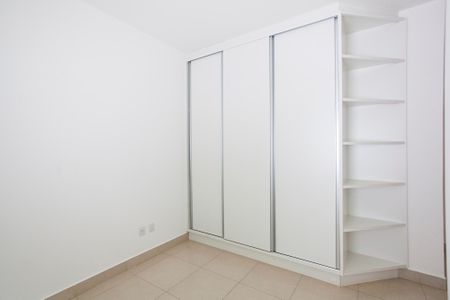 Casa de condomínio para alugar com 200m², 3 quartos e 2 vagasSuite 3