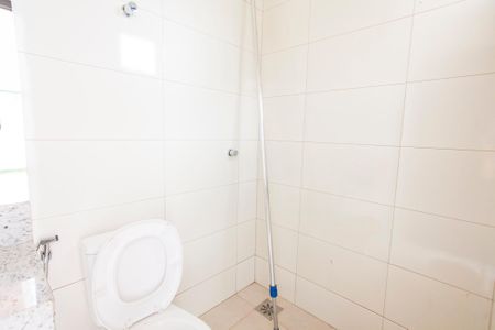 Casa de condomínio para alugar com 200m², 3 quartos e 2 vagasBanheiro de Serviço