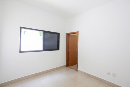 Casa de condomínio para alugar com 200m², 3 quartos e 2 vagasSuite 3
