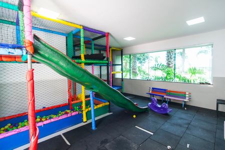 Casa de condomínio para alugar com 200m², 3 quartos e 2 vagasÁrea Comum - Brinquedoteca