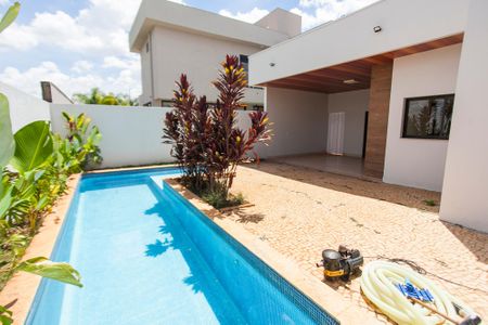 Casa de condomínio para alugar com 200m², 3 quartos e 2 vagasPiscina