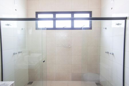 Casa de condomínio para alugar com 200m², 3 quartos e 2 vagasBanheiro da Suite 1