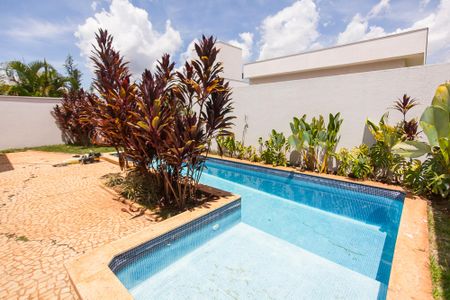 Casa de condomínio para alugar com 200m², 3 quartos e 2 vagasPiscina
