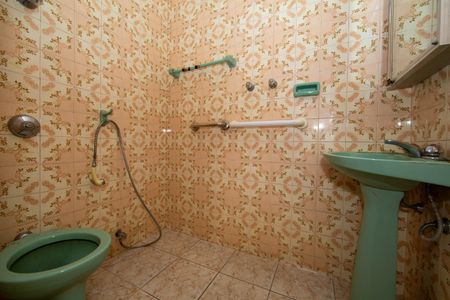 Apartamento à venda com 130m², 3 quartos e 1 vagaBANHEIRO2