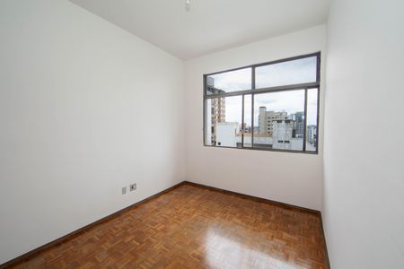 Apartamento à venda com 130m², 3 quartos e 1 vagaQUARTO3