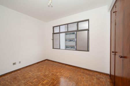 Apartamento à venda com 130m², 3 quartos e 1 vagaQUARTO2