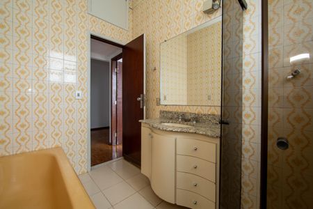 Apartamento à venda com 130m², 3 quartos e 1 vagaBANHEIRO1