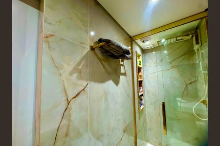 Apartamento à venda com 53m², 2 quartos e 1 vaga Apartamento à venda com 53m², 2 quartos e 1 vagaBanheiro