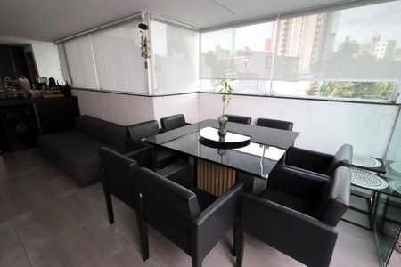 Apartamento à venda com 138m², 3 quartos e 2 vagasCobertura