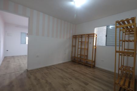 Sala de casa para alugar com 2 quartos, 150m² em Jardim Adutora, São Paulo