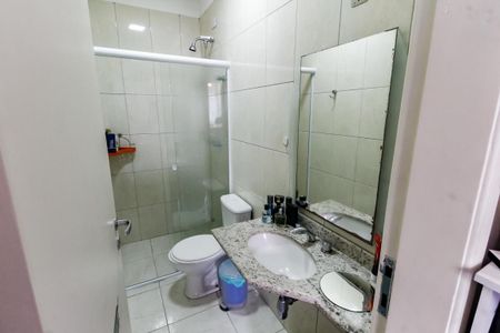 Casa de condomínio à venda com 158m², 4 quartos e 2 vagasBanheiro da Suíte 2