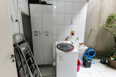 Casa de condomínio à venda com 158m², 4 quartos e 2 vagasDetalhe da area de serviço