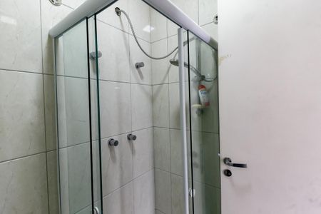 Casa de condomínio à venda com 158m², 4 quartos e 2 vagasBanheiro da Suíte 3 - chuveiro