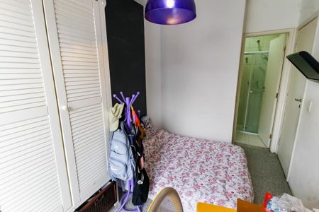 Casa de condomínio à venda com 158m², 4 quartos e 2 vagasSuíte 3