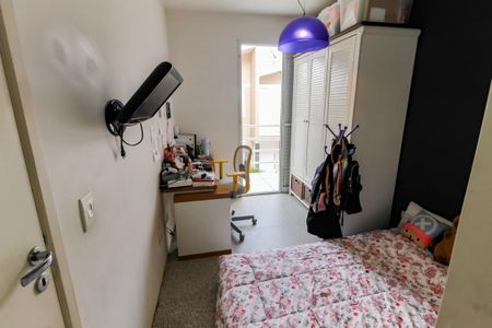 Casa de condomínio à venda com 158m², 4 quartos e 2 vagasSuíte 3