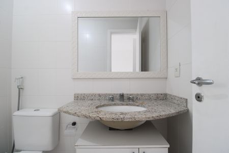 Apartamento à venda com 134m², 4 quartos e 3 vagasBanheiro da suíte